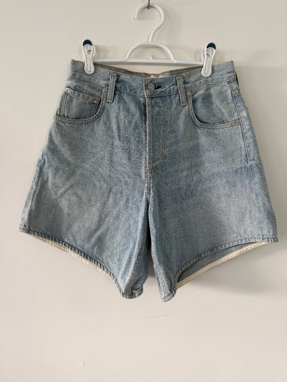Citizens of humanity gaucho short in laderia size 25